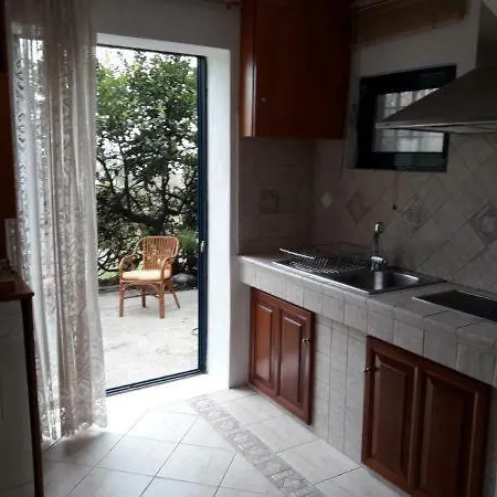 Holiday home Nikoletta's *